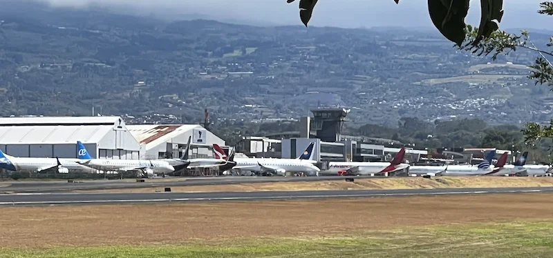 Aeropuerto Juan Santamaría en Alajuela, Costa Rica.