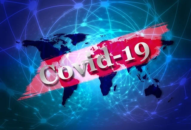 La pandemia de covid-19 inició en Wuhan, China. La OMS  y varios gobiernos han denunciado la falta de transparencia del gobierno chino sobre el origen del virus.