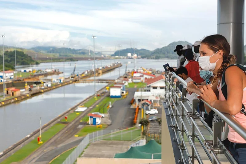 El Canal de Panamá sufre una sequía sin precedentes.