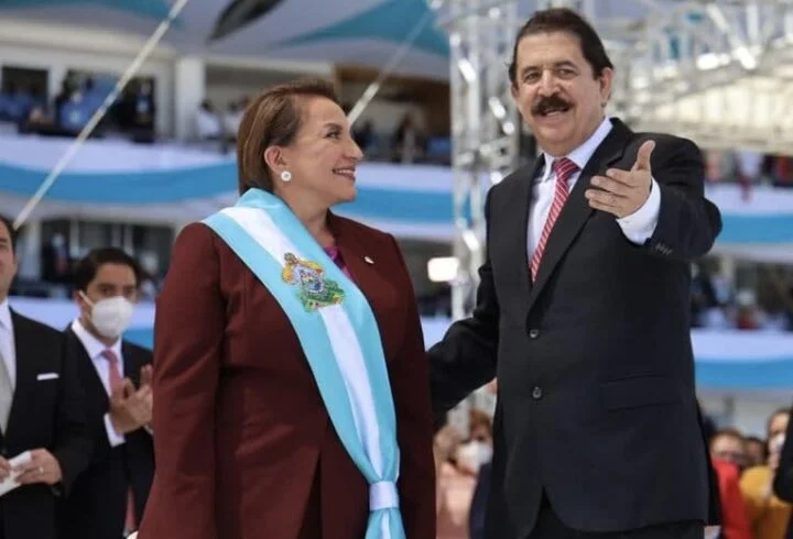 Xiomara Castro y Mel Zelaya. El expresidente es el verdadero gobernante de Honduras.