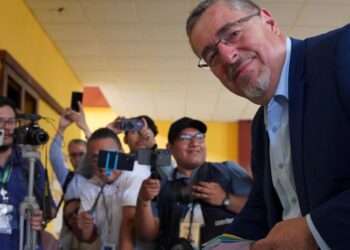 Arévalo dice que representa “un modelo político” de avanzada y desarrollo para Guatemala