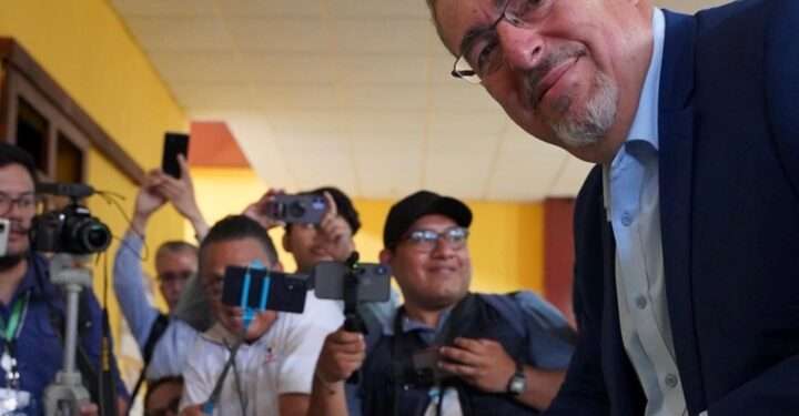 Arévalo dice que representa “un modelo político” de avanzada y desarrollo para Guatemala