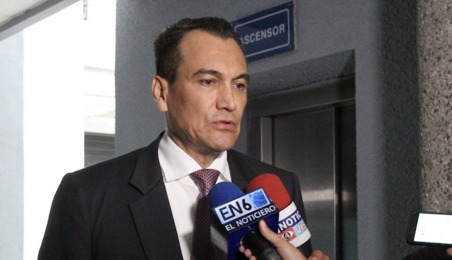 Condenan a exministro salvadoreño de Defensa por enriquecimiento ilícito