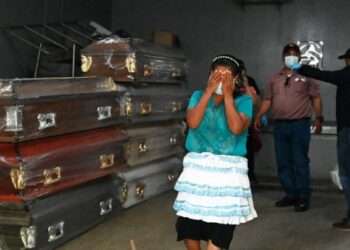 Gobierno hondureño insiste en que tragedia carcelaria es parte del “complot”