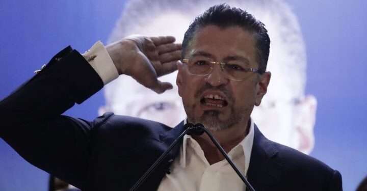 Costa Rica retrocede en combate a la corrupción, según informe