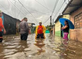 Centroamérica se complica con inundaciones provocadas por tormentas