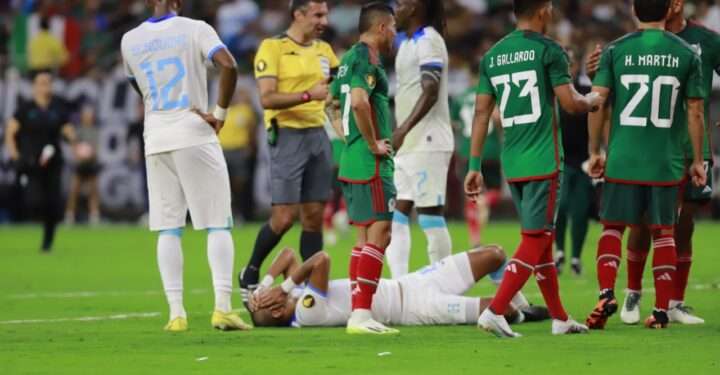Honduras goleada por México en debut Copa Oro
