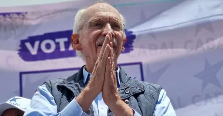 Helicóptero en que viajaba candidato guatemalteco Mulet hace aterrizaje de emergencia