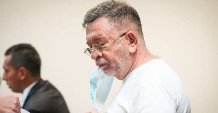 Otra acusación penal contra el condenado exministro de Defensa salvadoreño