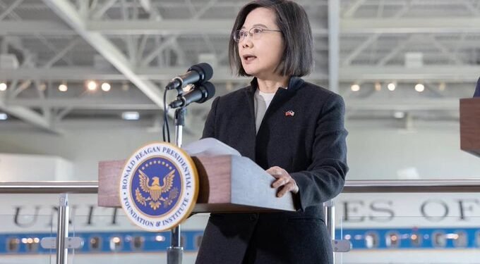 Un bloqueo de China a Taiwán provocaría un desastre económico mundial, dice un informe