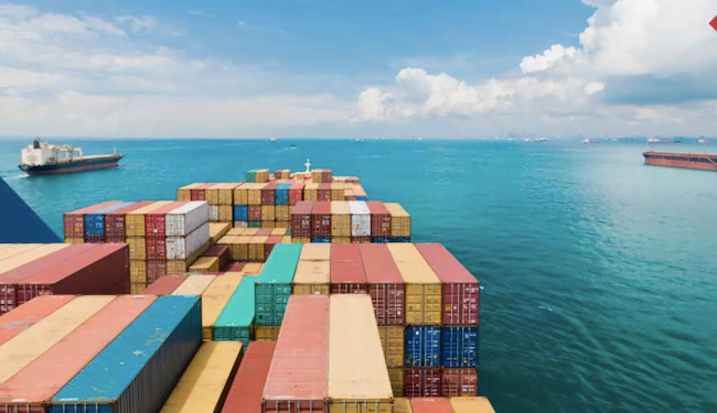 Canal de Panamá restringe los tránsitos diarios de buques debido a la sequía