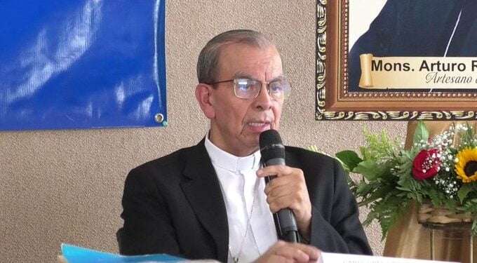 Cardenal salvadoreño aplaude el heroísmo y liberación de monseñor Álvarez de Nicaragua