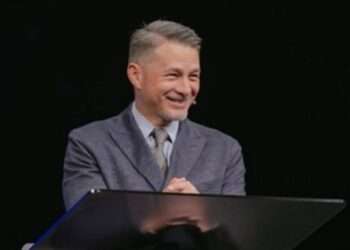 Pastor Cash Luna de Guatemala se desliga de un video “electoral sacado de contexto”