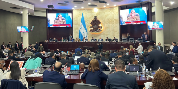 Diputados hondureños casi no trabajaron este año y han aprobado pocos proyectos