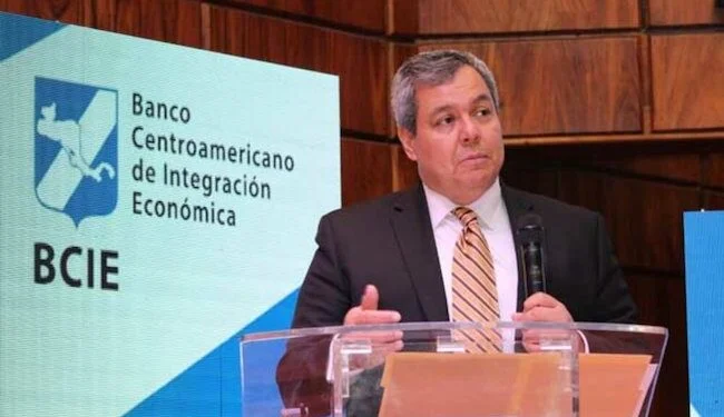 Dante Mossi, presidente del BCIE.