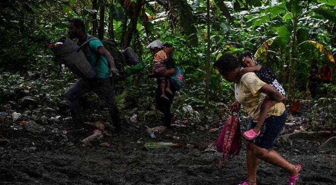 Migrantes en el Darién, Panamá.