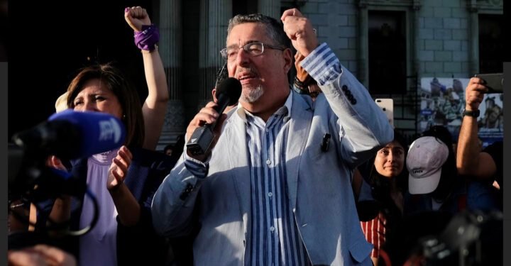 Candidato Arévalo de Guatemala dice que es progresista y que no promoverá matrimonio igualitario