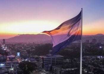 El 50% de salvadoreños son “fans de Bukele” y 23% se definen liberales, según encuesta