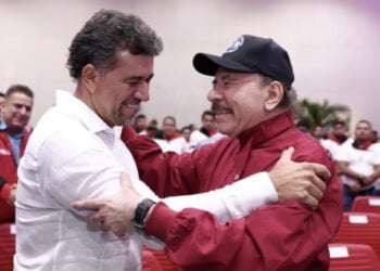 Reeducarán en diplomacia a embajador colombiano propagandista de Daniel Ortega