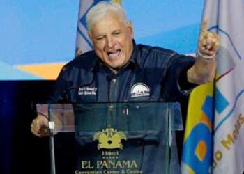 Expresidente Martinelli condenado a casi 11 años de prisión por justicia panameña