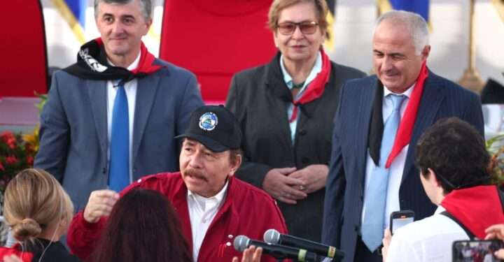Dictador de Nicaragua habla de Colombia y de los “ataques” a la UE en la cumbre en Bruselas