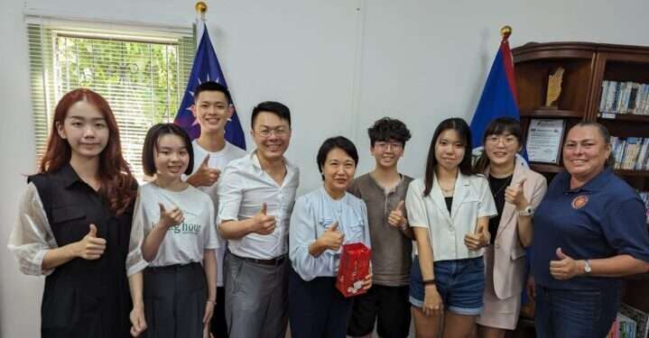 Seis universitarios taiwaneses viajan más de 14,000 kilómetros para voluntariado en Belice