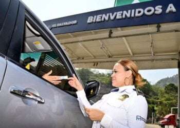 El Salvador proyecta recibir $70 millones durante sus vacaciones agostinas