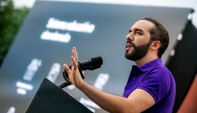 Proclaman a Nayib Bukele como candidato presidencial a la reelección