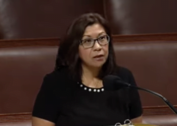 “La corrupción sigue desenfrenada” en el Triángulo Norte, dice congresista