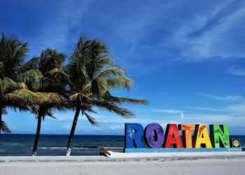 Extranjeros planean inversión de $1,000 millones en proyecto turístico en Roatán