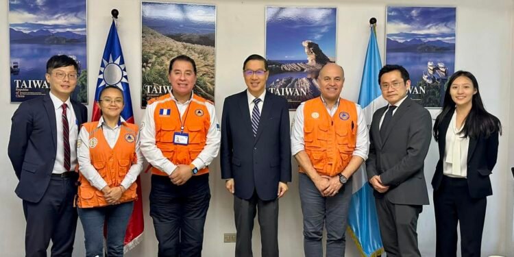 Taiwán y Conred hablan de fortalecer cooperación en beneficio de Guatemala