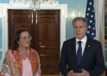 EEUU y El Salvador se acercan y dicen profundizarán cooperación