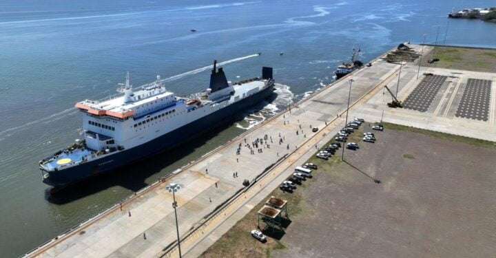 Costa Rica y El Salvador definen mecanismos para el uso del ferry