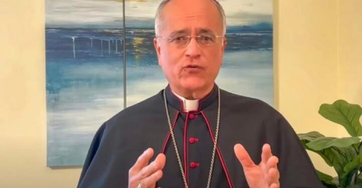 Obispo exiliado dice que Iglesia Católica en Nicaragua está entre poderes autoritarios y represivos