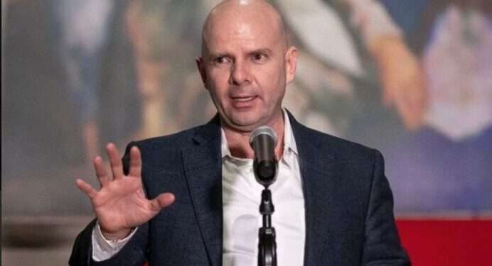 Exministro de Economía de Honduras advierte los riesgos de caer en la dictadura