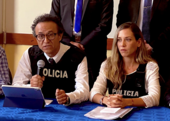 Un reconocido periodista sustituye a candidato asesinado en Ecuador