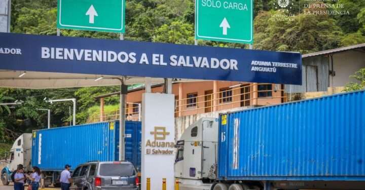 El Salvador y Guatemala echan a andar la declaración anticipada de mercancías en sus fronteras