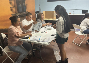 Solo el 1.5% de guatemaltecos en EE.UU. votaron en la segunda vuelta