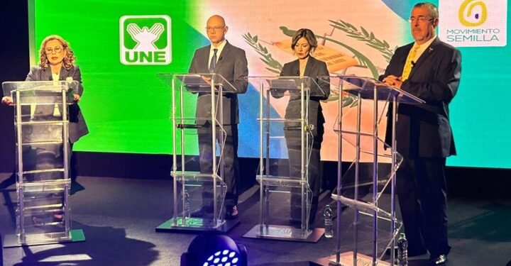 Duro debate entre Sandra Torres y Bernardo Arévalo en Guatemala