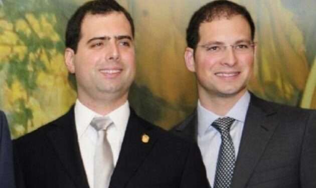 Hijos de expresidente de Panamá se juramentan como diputados del Parlacen desde Nicaragua