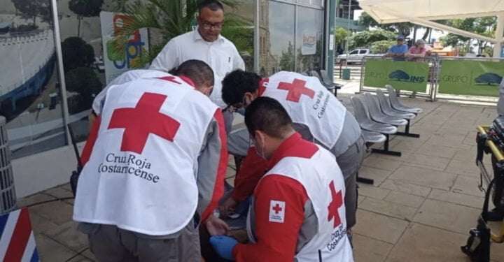 Reportan 20 intoxicados en escuela de Costa Rica