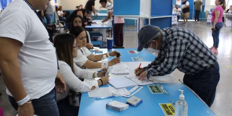 Gremiales de exportadores, industriales y comerciantes de Guatemala reconocen participación ciudadana en elecciones