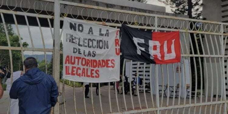 Universidad Autónoma de Honduras sigue tomada por encapuchados