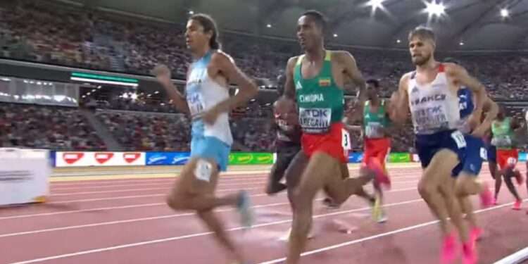 Guatemalteco Luis Grijalva termina cuarto en los 5,000 metros en Mundial de Budapest