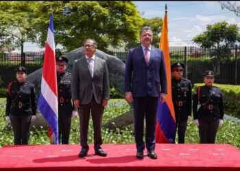 Petro promueve instituciones de derechos humanos en Costa Rica