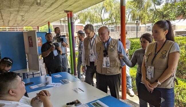 Observadores Unión Europea y OEA valoran positivamente jornada electoral guatemalteca