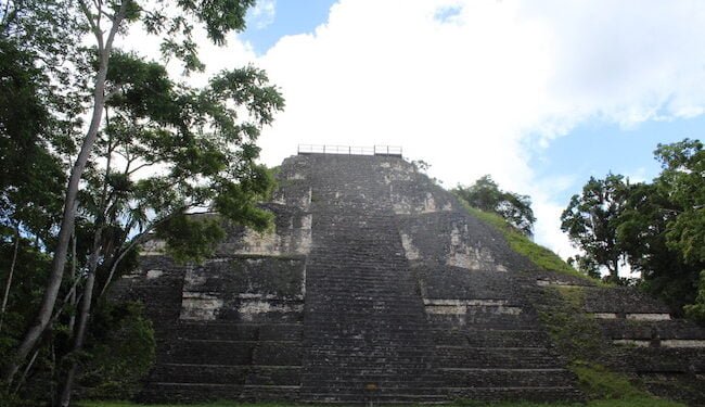 Una fuerte sequía y luchas de poder habrían causado el colapso maya, según estudios