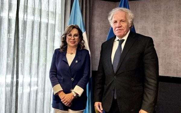Candidata Sandra Torres se reúne con secretario de la OEA en Guatemala