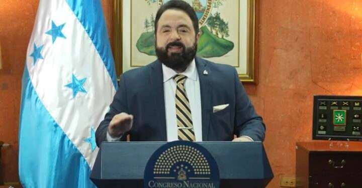 Presidente del Congreso de Honduras dice que exfiscal cometió graves delitos