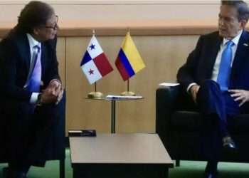 Presidente Gustavo Petro dice que los retenes en el tapón del Darién como ineficaces